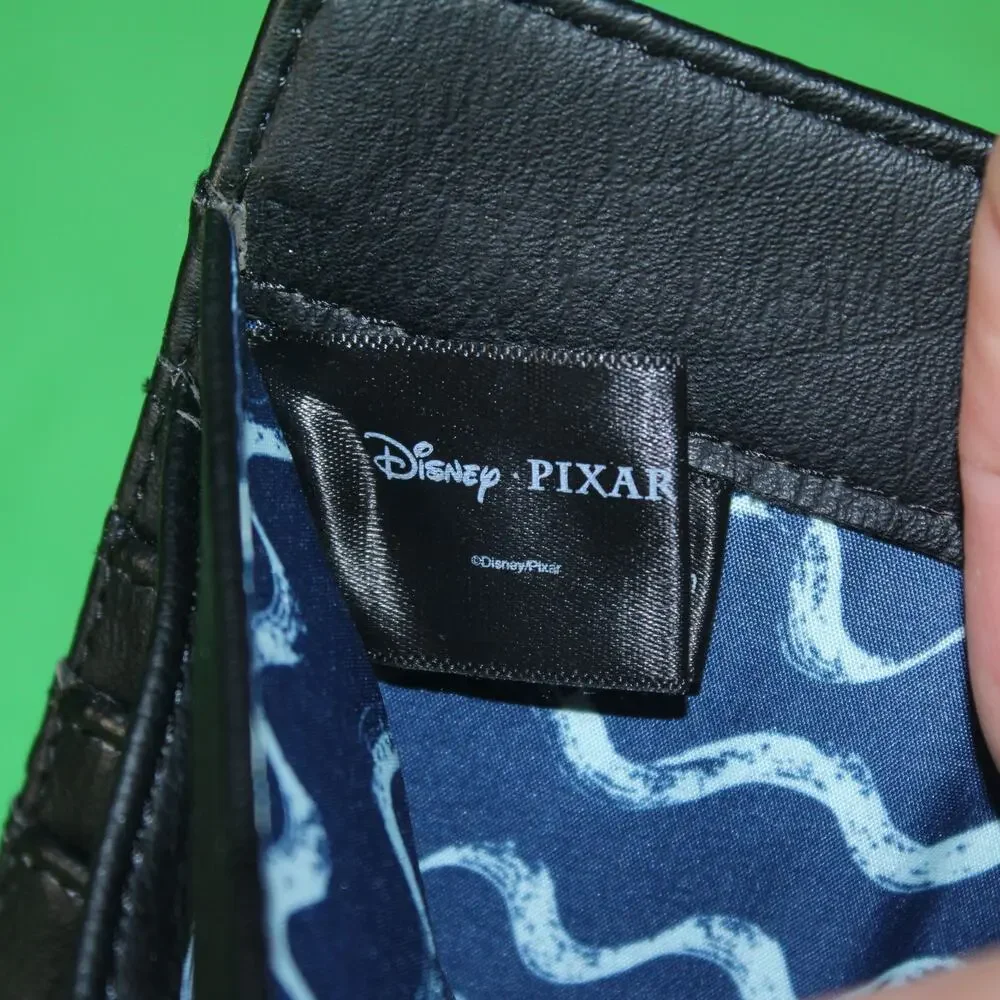 Loungefly Nemo & Dory Heart Logo Crossbody Wallet • 2018 • NWT • VHTF - Picture 6 of 13